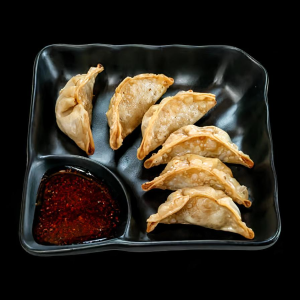 Dumpling (6 pcs)