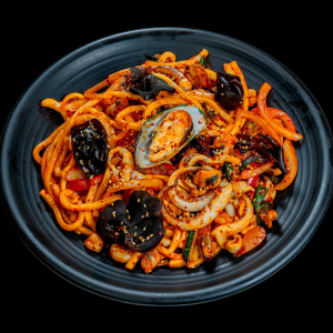 Spicy Pan-Fried Seafood Noodles