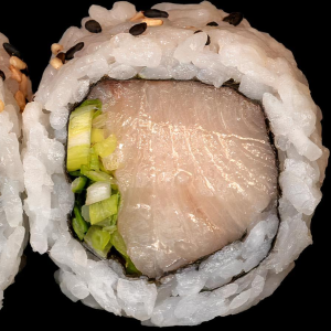 Yellowtail Roll (6 pcs)