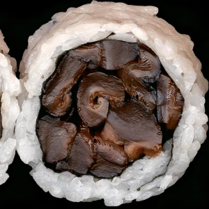Shiitake Mushroom Roll (6 pcs)