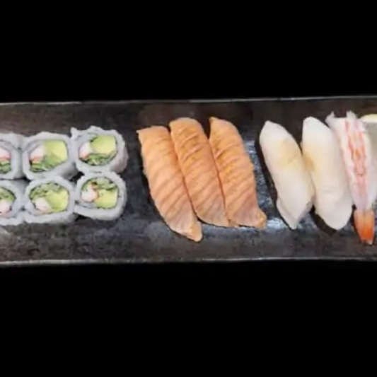 Torched Sushi Set