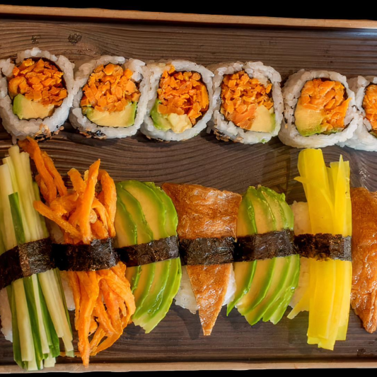 Vegetarian Sushi Set (13 pcs)
