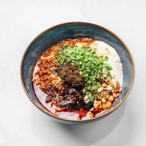 Traditional Tofu and Meat Sauce 传统豆花肉酱米线/拉面