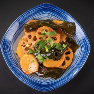 Yunqueen Dian-Style Seasonal Salad 云南凉拌时蔬