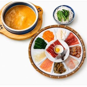  Signature Golden Guoqiao 招牌金汤过桥米线/拉面