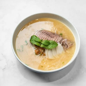 Braised Beef 牛腱高汤拉面/米线