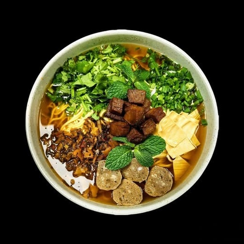 Mild Spicy Braised Beef 大酥牛肉拉面/米线