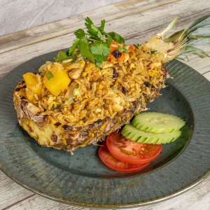 FR5. Pineapple Fried Rice