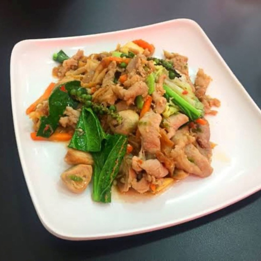 N4. Kee Mao Noodles
