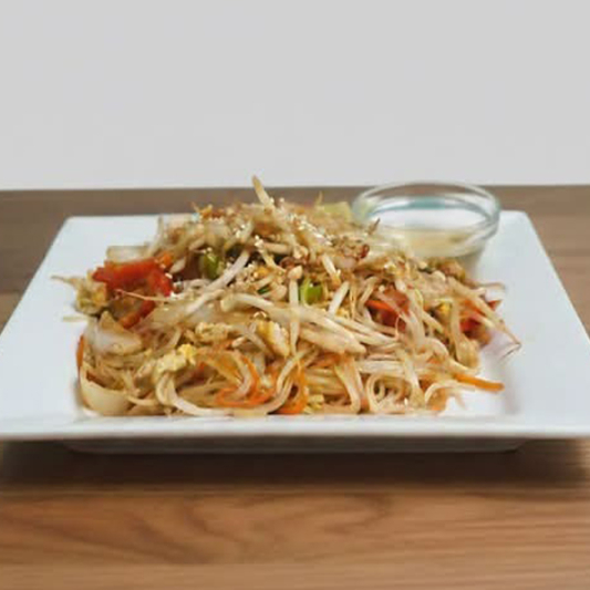 C17. Pad tha&iuml; au poulet