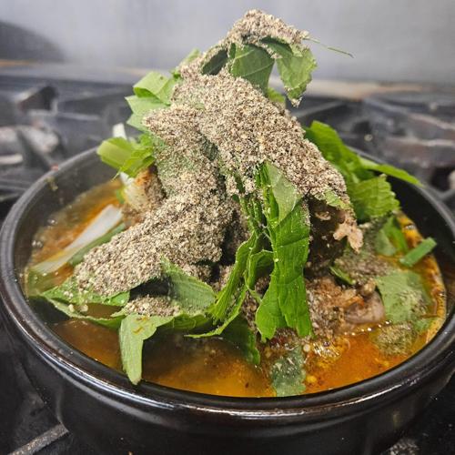 Spicy Pork Bone Soup 뼈다귀 감자탕