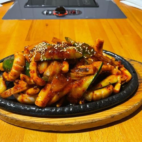 Spicy Stir-Fried Squid 오징어볶음