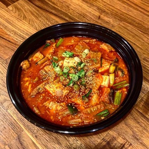 Pork Belly Kimchi Stew 통통삼겹 김치찌개