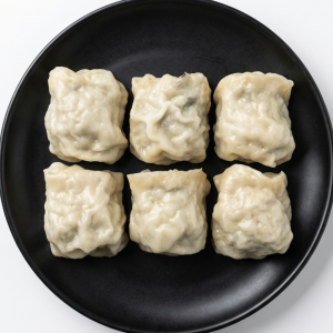 Korean Style Kimchi Dumplings (6 pcs) (한국식김치왕만두)