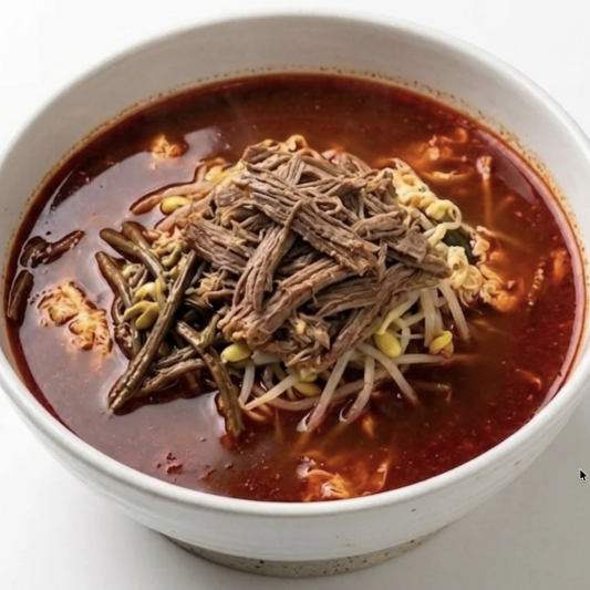 Spicy Beef Soup (육개장)