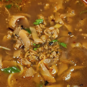 20. Minced Pork Noodle Soup / 老友汤粉 (红薯粉)