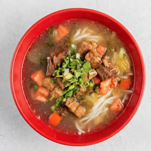 6. Pork Belly and Vermicelli in Soup / 桂林花腩