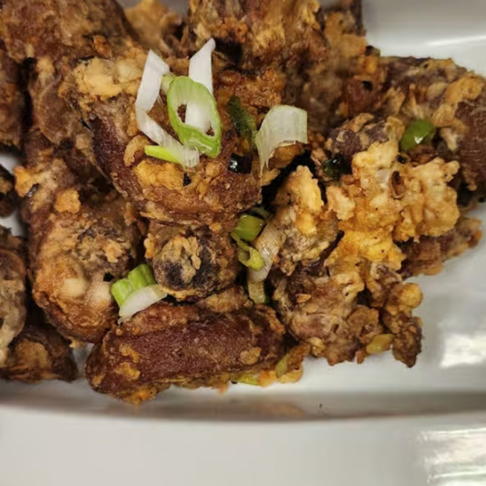 4. Salted Pepper Pork Hock / 椒盐猪手