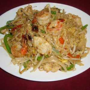 88. Thai-Style Noodles with Chicken and Shrimp