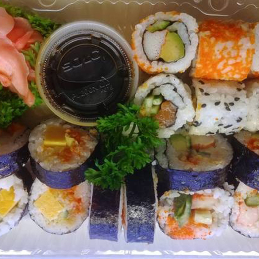 Maki Sushi Combo (15 pcs)