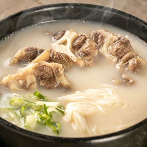 5. Kkori Gomtang 꼬리 곰탕