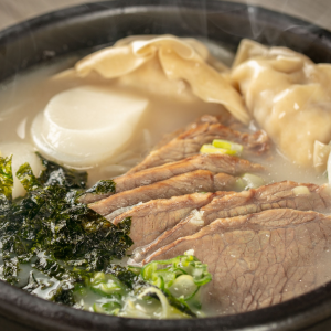 Tteok Mandu-Guk 떡만두국