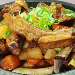 Soy Sauce Pork Galbi-Jjim 간장 돼지갈비찜