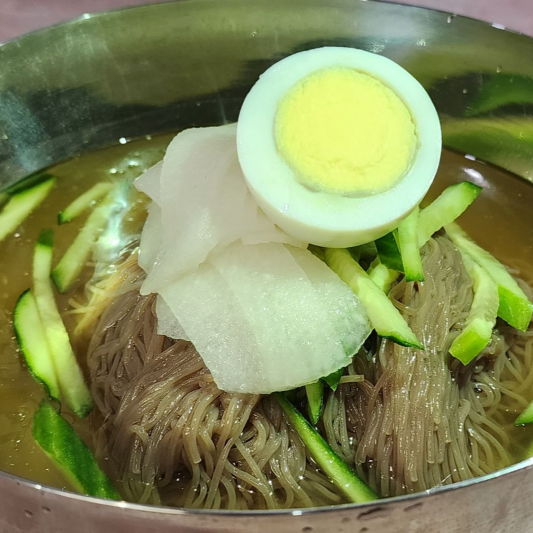 Mul Naeng-Myeon 물냉면