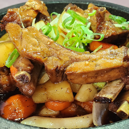 Soy Sauce Pork Galbi-Jjim 간장 돼지갈비찜