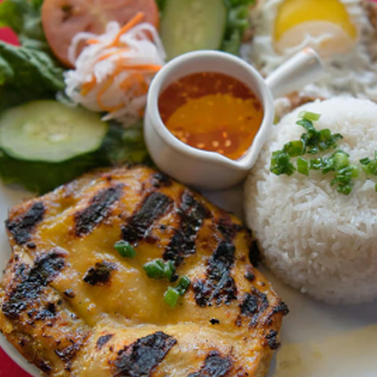 R1. Grilled Boneless Lemongrass Chicken with Rice - Cơm G&agrave; Nướng Sả