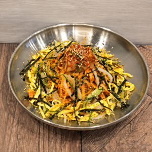 Kimchi Cold Kalguksu 김치비빔 칼국수