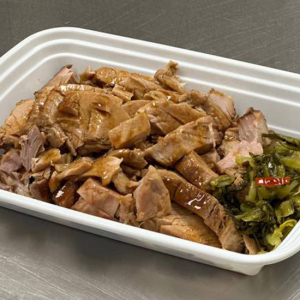 Lean Chinese Braised Pork Trotter (1 lb) / 隆江瘦肉