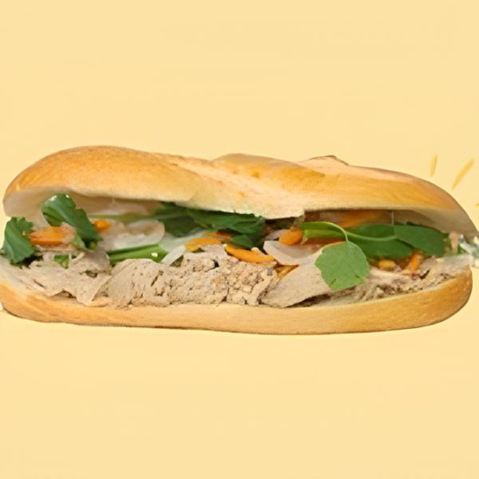 7. Shredded Chicken Sandwich / B&aacute;nh M&igrave; G&agrave; X&eacute;