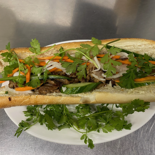 V2. Roast Pork Sandwich / B&aacute;nh M&igrave; Thịt Heo Nướng