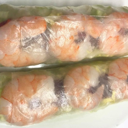 9. Vietnamese Spring Rolls (2 pcs)