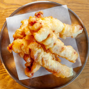 A1. Deep-Fried Squid (8 pcs) (오징어튀김)
