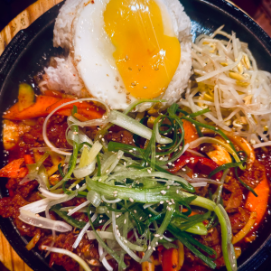 B5. Oh Jing Uh Dub Bab (철판오징어덮밥)