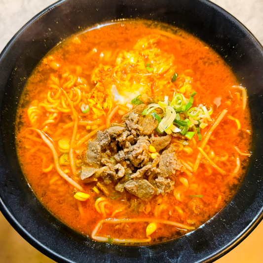 N4. Beef Ramen (소고기 라면)