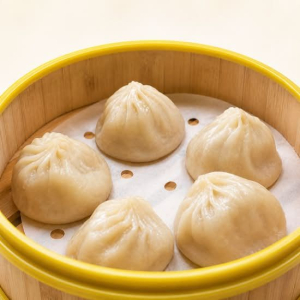5. Shanghai Xiao Long Bao (5 pcs) 上海小笼包