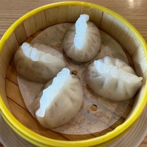 4. Chaozhou Dumplings (4 pcs) 潮州粉果