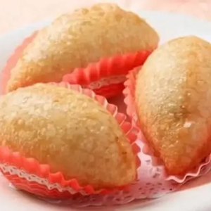 Deep-Fried Glutinous Rice Dumpling (3 pcs) 千珠咸水角