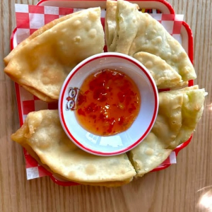 Green Onion Cake (1 pc) 炸葱油饼