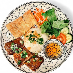 Beef Short Ribs, Bean Curd Wrapped Shrimp / Sườn B&ograve; Đại H&agrave;n, T&agrave;u Hủ Ky
