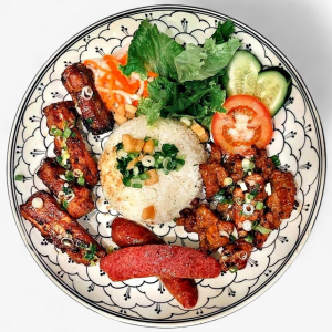 Grilled Pork Skewer, Grilled Spare Ribs, Vietnamese Sausage / Thịt Nướng, Sườn Cọng, Lạp Xưởng