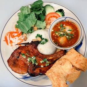 Bean Curd Wrapped Shrimp, Grilled Pork Chop, Meatball in Tomato Sauce / T&agrave;u Hủ Ky, Sườn Nướng, X&iacute;u Mại