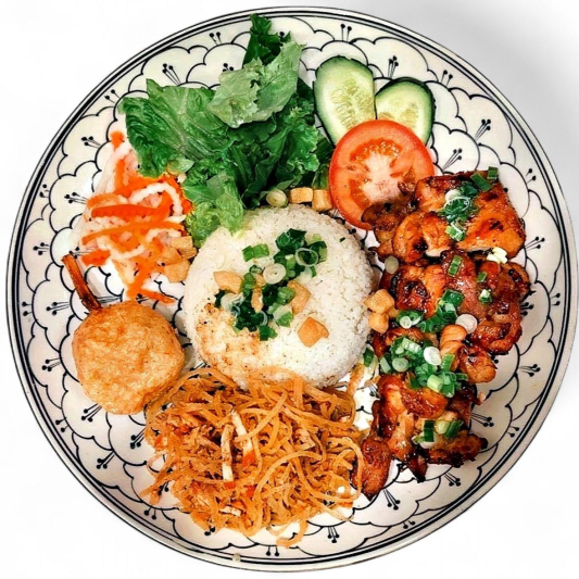 Grilled Sugarcane Shrimp, Grilled Chicken, Shredded Pork Skin / Chạo T&ocirc;m, G&agrave; Nướng, B&igrave;