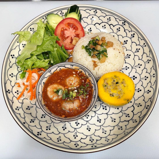 Steamed Egg Meatloaf, Meatball in Tomato Sauce / Chả, X&iacute;u Mại