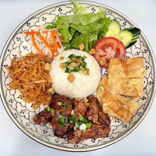 Bean Curd Wrapped Shrimp, Grilled Pork Skewer, Shredded Pork Skin / T&agrave;u Hũ Ky, Thịt Nướng, B&igrave;
