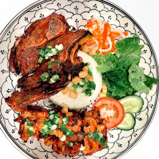 Grilled Pork Chop, Grilled Chicken / Sườn Nướng, G&agrave; Nướng