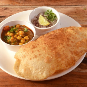 Cholle Bhattura Combo